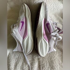 Nike(GS) Nike Air Zoom Pegasus 41 'White Hyper Violet' (Kids 5y or Women’s 6.5)